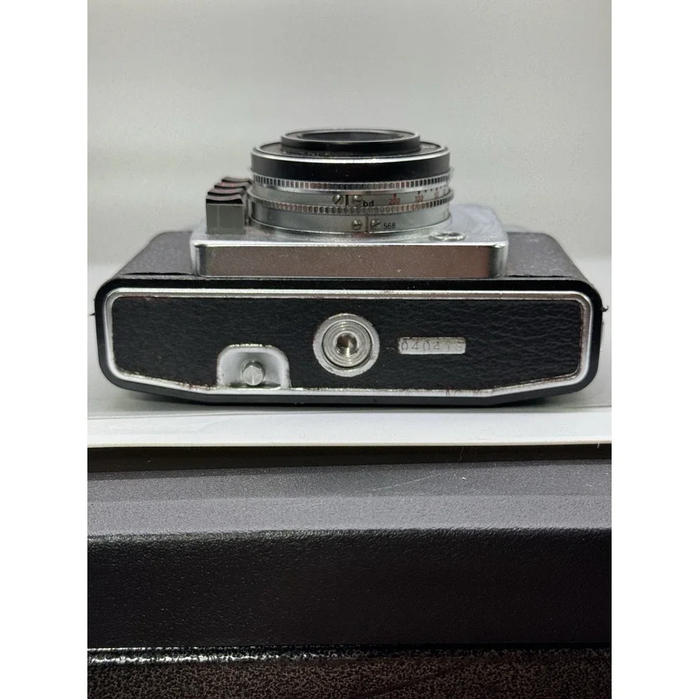 Vintage‎ Bertram Camera with case untested